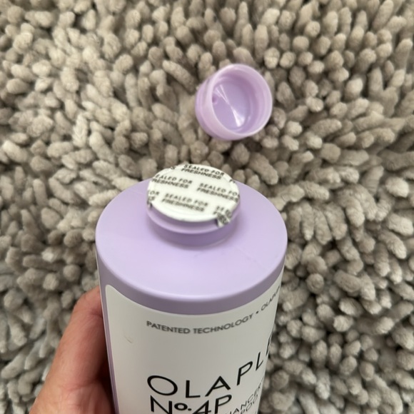 New sealed- olaplex n.4P blonde enhancer toning shampoo 8.5 oz. - Picture 5 of 5